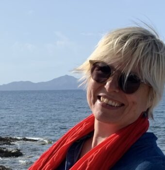 Heldinnenreise 2022 Mallorca Mentorin Selfie am Strand