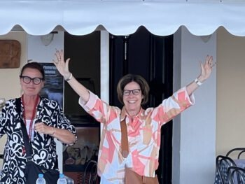 Heldinnenreise 2024 Korfu Glücklichsein Shopping