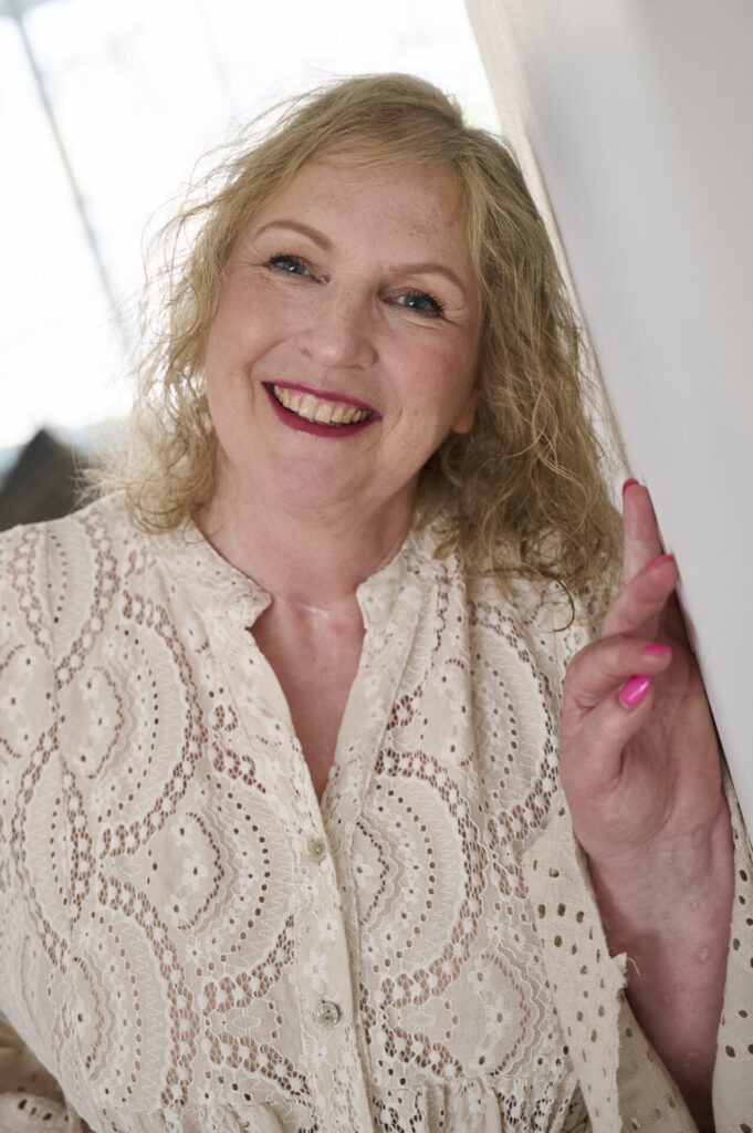 Athena's Journey 2025 Porträt Claudia - Ruhe im Körper - Liebende